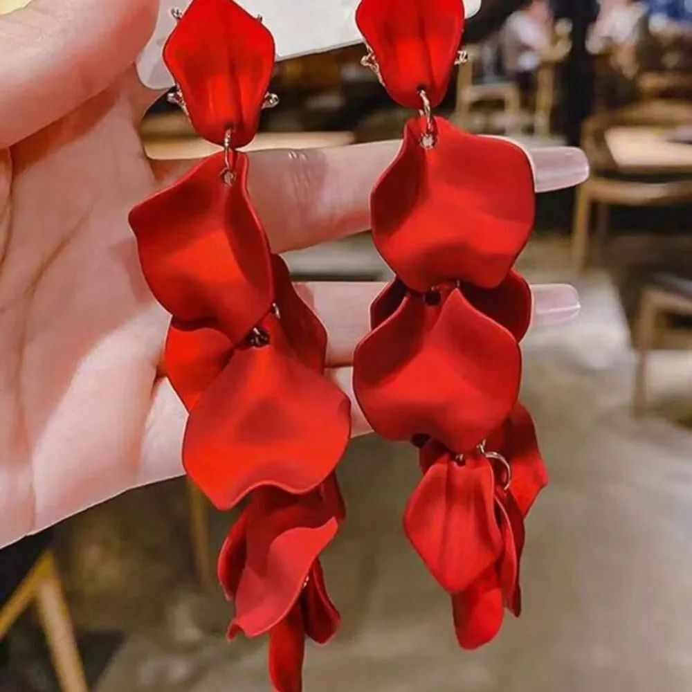 3for$20 1 Pair Fashion Exaggerated Rose Petals & Leaves Dangle Earring